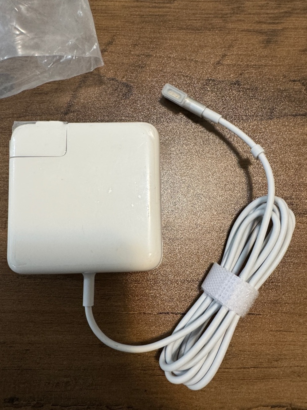 Apple White MacBook Pro MagSafe AC Power Adapter